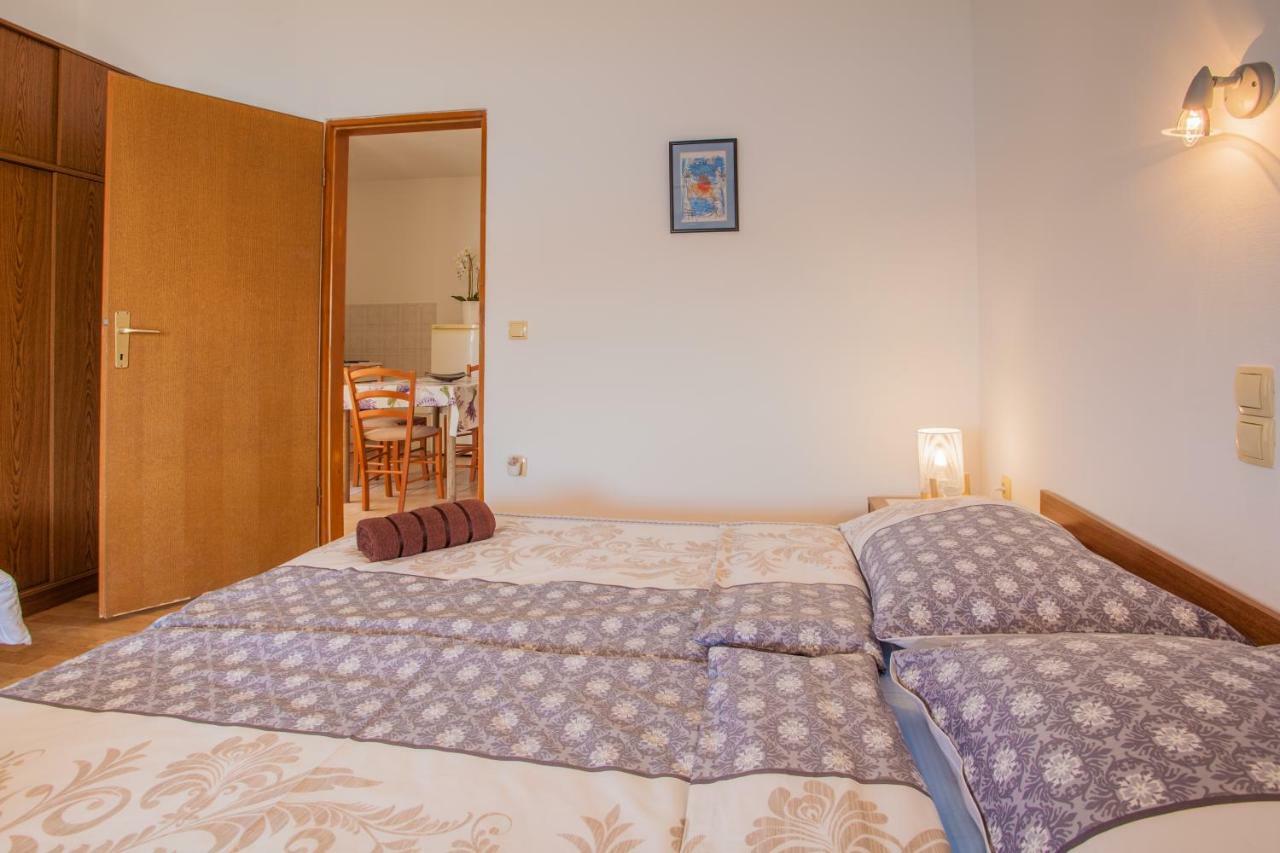 Apartmani Komesic Зубовичі Екстер'єр фото