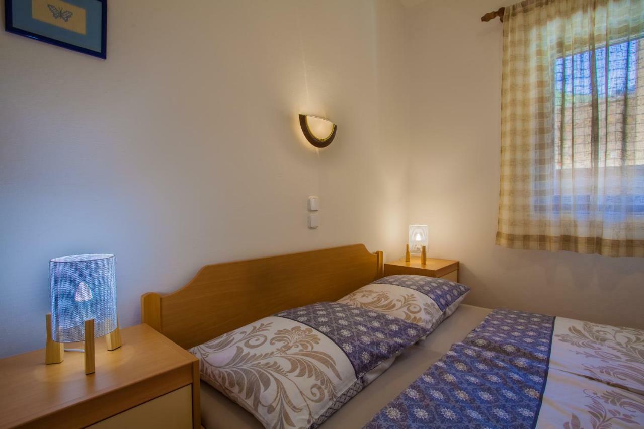 Apartmani Komesic Зубовичі Екстер'єр фото