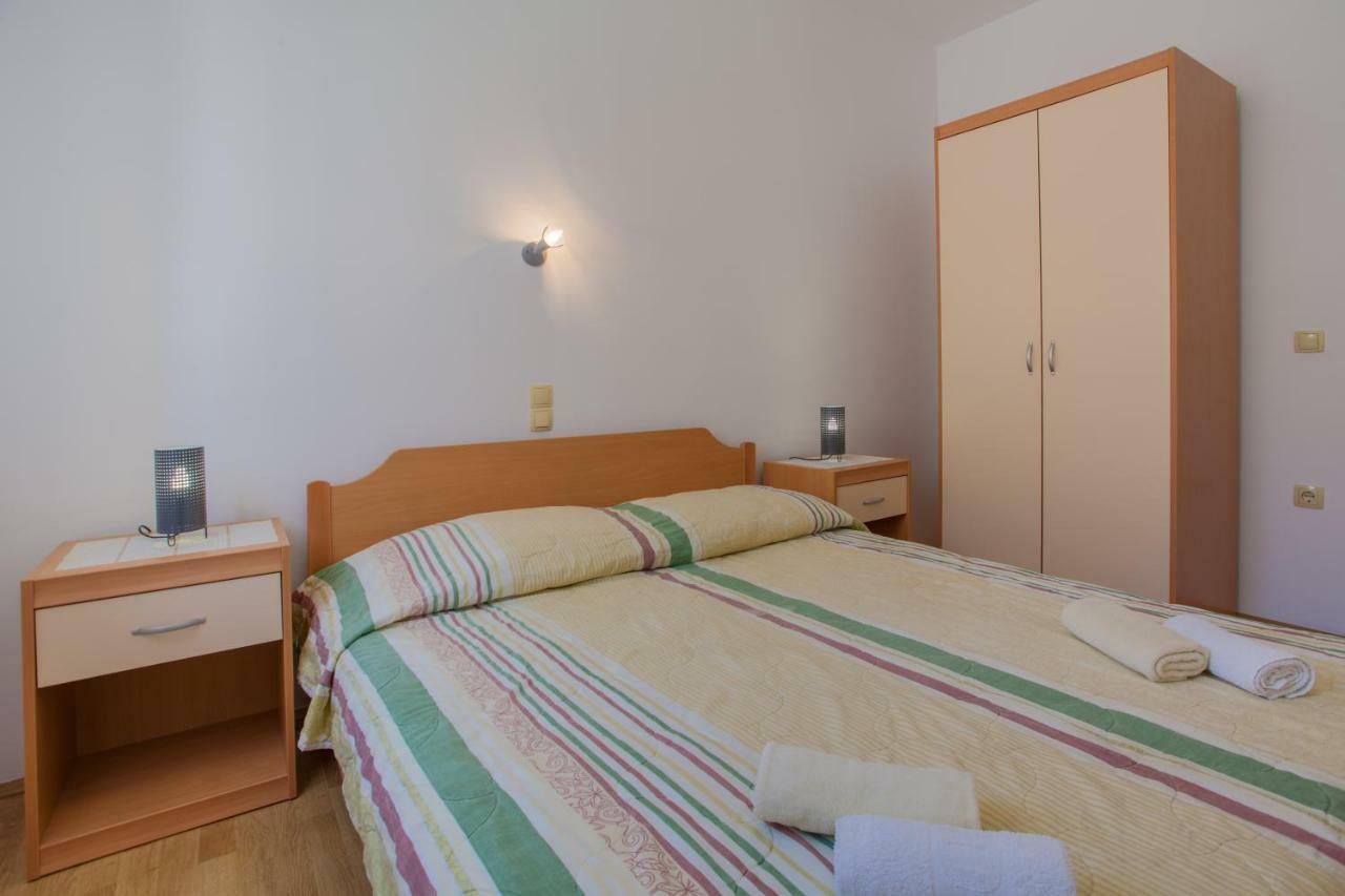 Apartmani Komesic Зубовичі Екстер'єр фото