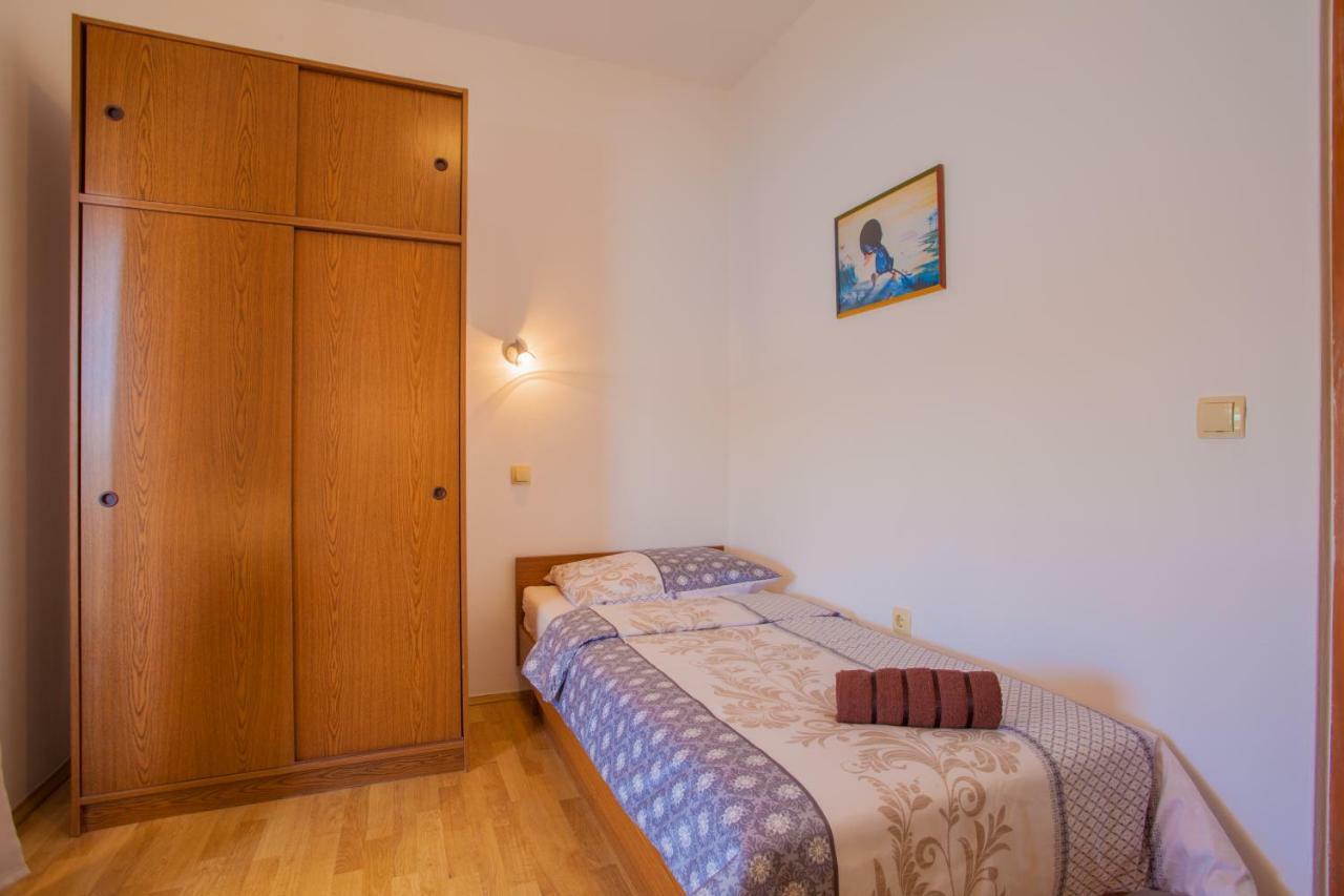 Apartmani Komesic Зубовичі Екстер'єр фото