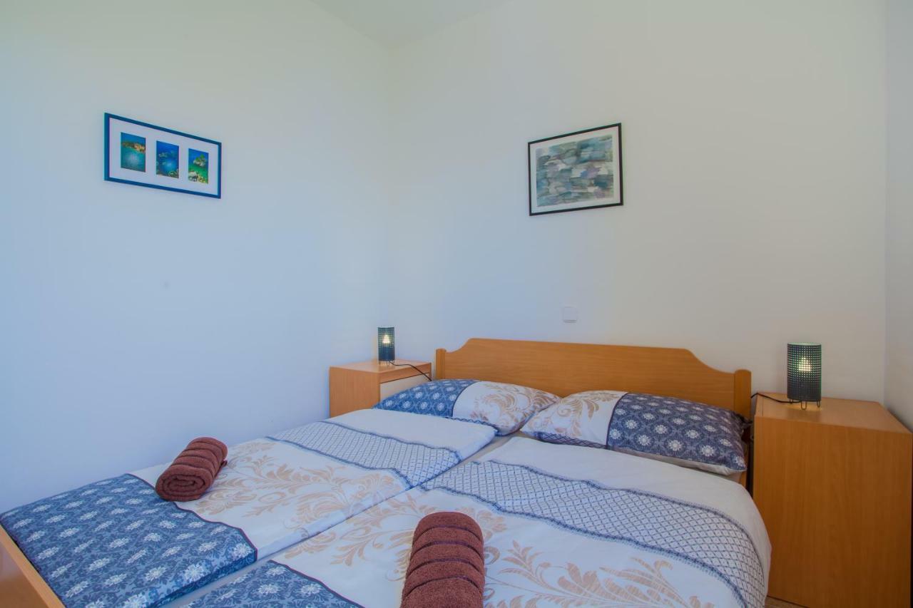Apartmani Komesic Зубовичі Екстер'єр фото