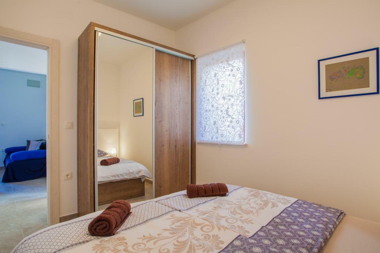 Apartmani Komesic Зубовичі Екстер'єр фото