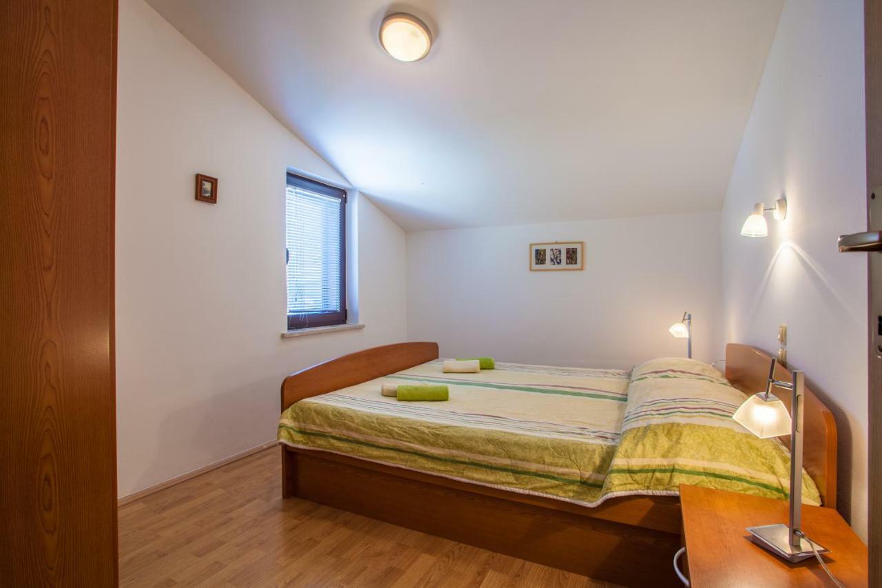 Apartmani Komesic Зубовичі Екстер'єр фото