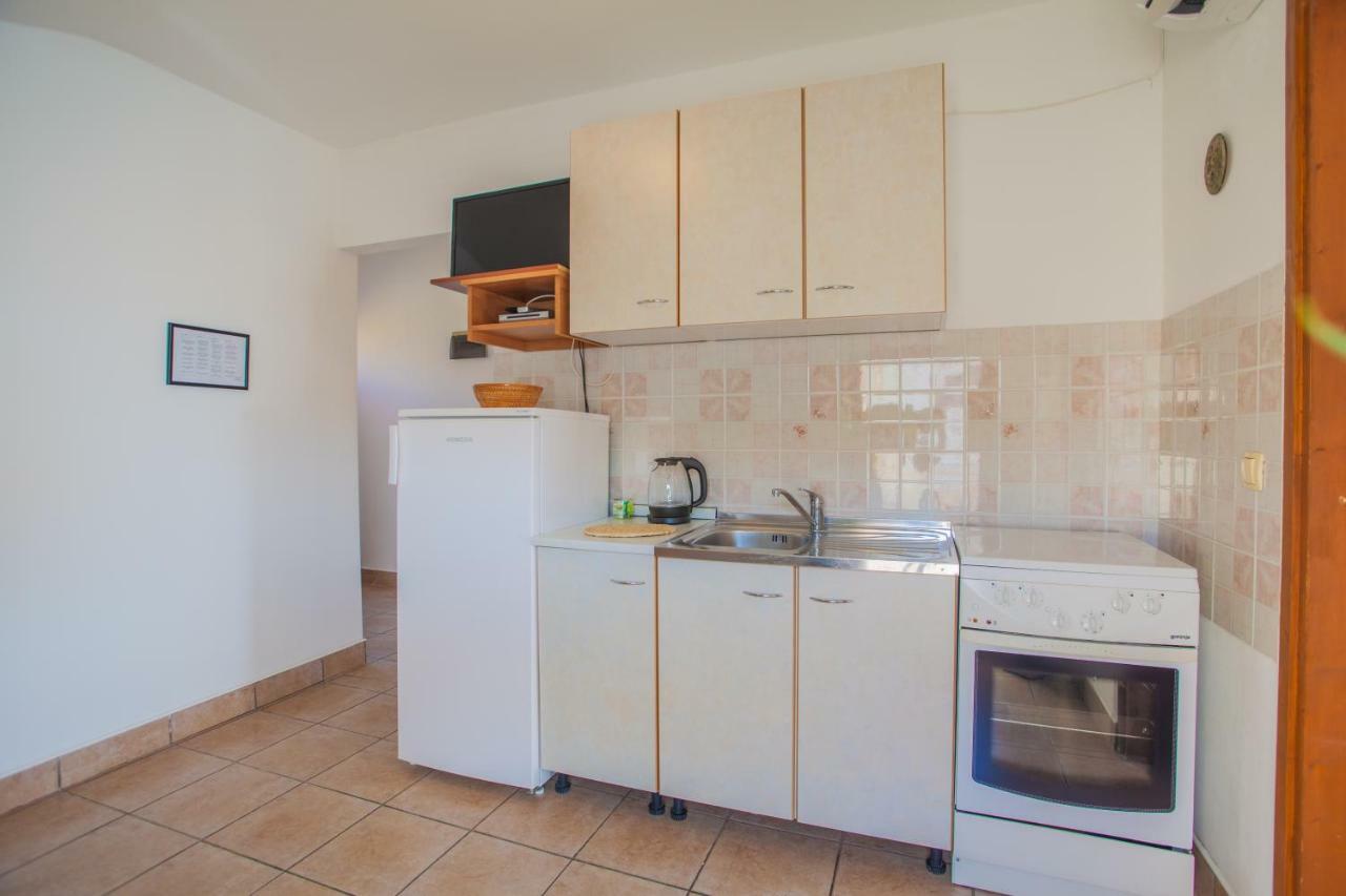Apartmani Komesic Зубовичі Екстер'єр фото