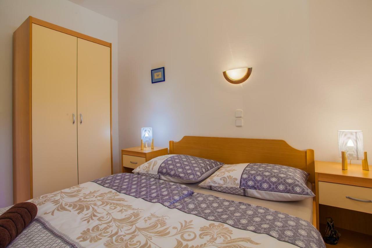 Apartmani Komesic Зубовичі Екстер'єр фото