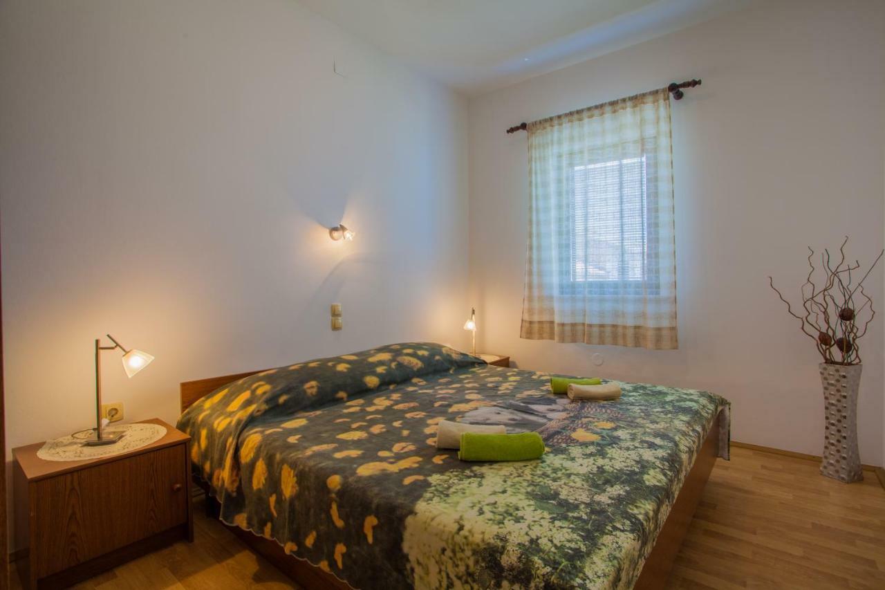 Apartmani Komesic Зубовичі Екстер'єр фото